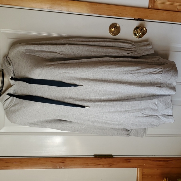 Fabletics tunic - Picture 1 of 7